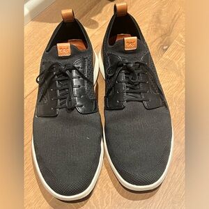 Wolf & Shepherd men’s Swiftknit dress sneakers.  Size 11